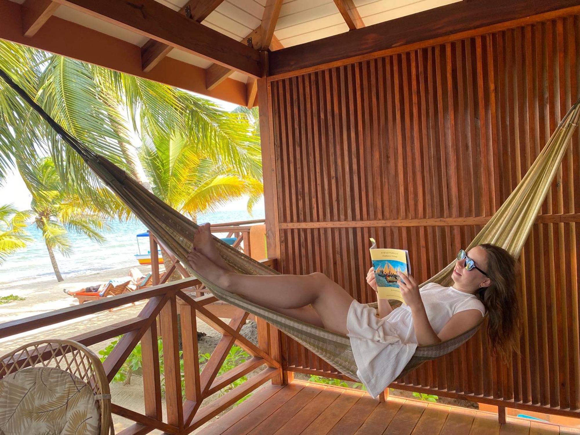 Coconut Row Boutique Hotel ホプキンズ エクステリア 写真